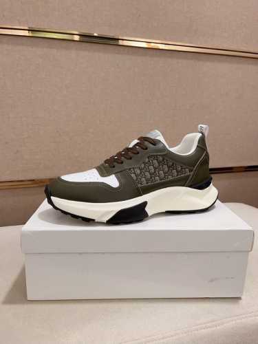 工厂价 迪奥d 新款专柜同步发售，鞋面意大利进口头层牛皮，全进口羊皮内里，完全1比1复刻，鞋底：原厂特供原版底，独家活动成型底超级舒适，原厂跟单货，高品质，可随