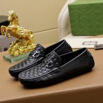 工厂价 GUCCI 古驰官网同步最新款鞋面采用进口牛皮，皮内里，橡胶大底，顶级手工一针一线做工精细绝对满足那些追求高奢品质的完美主义型男 黑色，码数38-45