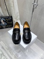 代购级 Dior 迪奥 25ss 新款 超轻 乐福鞋 全新大底厚底 版面力求打造时尚经典单品 巴黎时装周第一场分量十足的大秀场打造的新品 灵感由D主设计师巧妙结