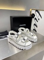 chanel 香奈儿沙滩凉鞋厚底系列！ 面料：羊皮 内里：羊皮里 大底：橡胶底 码数：35～40 41定做