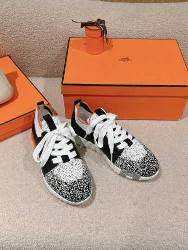 工厂价 爱马仕 Hermes 2024春夏经典情侣款 Flex 休闲系带运动鞋 H家编织bolduc细节厚底拼色一脚蹬毛线袜子跑鞋 材质：进口环保梭织羊毛面料