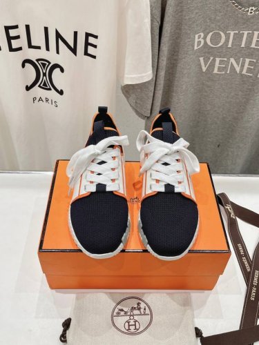 高版本出厂 男码+10 情侣款 Hermes 爱马仕h家24Ss新款情侣运动休闲鞋跑步鞋 经典运动风格+英伦拼色设计，经典耐看！原版倒模楦型，极致1:1形体，进