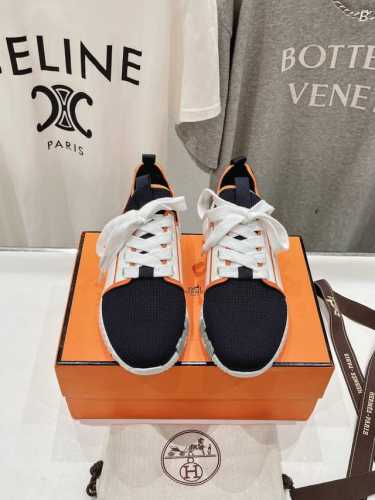 高版本出厂 男码+10 情侣款 Hermes 爱马仕h家24Ss新款情侣运动休闲鞋跑步鞋 经典运动风格+英伦拼色设计，经典耐看！原版倒模楦型，极致1:1形体，进