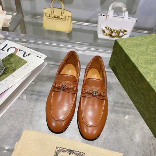 【6268-8棕色380，码数：35-40】自1950年代问世以来，这款带有浓厚学院风格的乐福鞋魅力持续不减，历经多种细节、款式和材质的演绎。在本季中，这款鞋履
