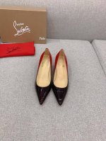 出厂价Christian Loubouti* 经典红底高跟鞋 流畅的曲线勾勒曼妙风情 尽显性感风姿 万年经典款鞋面牛漆皮 内里垫脚羊皮 原版进口ar1顶级真皮大