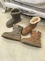冲量价: 中筒骑士靴 型号：5811-1 2024新款皮毛一体内里， Eva加厚发泡大底3.5Cm厚度 ，轻便又舒适 尺码：35--41， 栗色羚羊棕