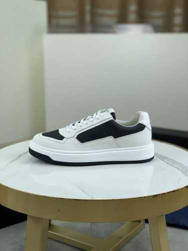 工厂价 顶级版本 原单 PRADA 普拉达秋季新款休闲运动鞋 原版购入开发 做货 普拉达家男士经典系列 科技透气面料搭配牛皮 休闲运动鞋 休闲之履运动老爹鞋结合