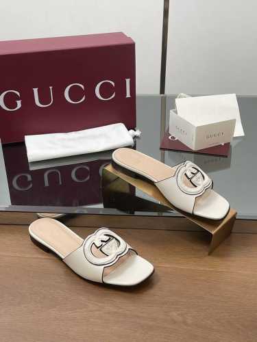 2025升级焕新包装夏季新款现货上新啦。 Gucci 高品质拖鞋 双G镂空 镶边互扣式GG精品拖鞋 专柜原版开模精心制作，匠心铸造经典跟高：1.0 cm面料 ：