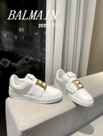 女款 男款 Balmain 巴尔曼 巴尔曼 最新 春夏 经典运动鞋 独家首发 香港、美国、巴黎各大时尚博主及明星同款。 男女同款休闲鞋 。 海外订购原版，1:1