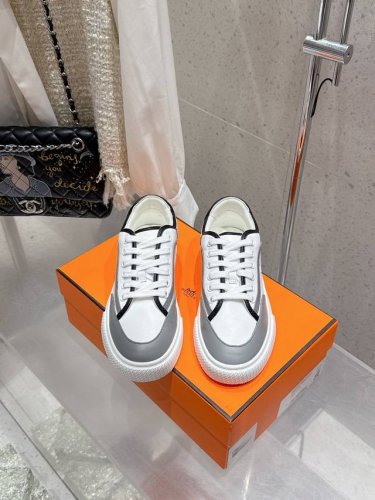 顶级版本 男10Hermes 爱马仕休闲鞋情侣款H家 四季新品运动鞋Dy Kelly金属扣休闲运动鞋小白鞋这双 Kelly 小白鞋真的颜值爆表！H家 heros
