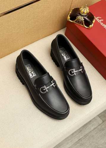 商品商标：Ferragamo 菲拉格慕 休闲皮鞋 正码码数: 38-44 45.46订制 商品材料：精选 进口小牛皮鞋面+经典五金扣，进口水染牛皮内里。强烈立体