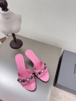 balenciag 专属中跟铆钉拖鞋 面料 牛油皮 超软 内里 小羊皮 顶级版本 全部对版材料 继续着Demna式的对主流华丽时尚的反叛态度 透染工艺 大Log