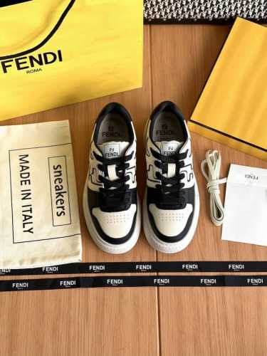 Fendi Match经典款整双鞋子采购Zp开发打造，全部定制材料，独家开模大底，细节全部对版出货，连包装也做到跟正品一样。码数:女：35-40 男39-44