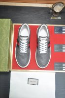 出厂价 Gucci 古奇 官网1:1运动男鞋火爆上市，采用原版布料+水染羊皮内里，再加官网原版1:1舒适大底 时尚百搭，着脚超舒适、透气 标准鞋码38 45 4