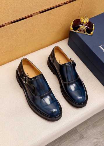 Dior 迪奥 专柜同步 顶级代购男士2024商务皮鞋 意大利进口原版开边珠，全进口牛皮里垫，鞋底：原版TPU大底，独家活动成型底超级舒适，原厂跟单货，高品质，
