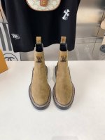 出厂价 Lv新款切尔西女士靴子～Shopping讲究一个缘分相信你的第一感！巨显瘦上脚显脚小腿细，面料：进口小牛皮 ，内里：水染羊皮，码数35-41，