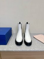 Stuartweitzman Fw24Ss New Arrival 松紧 羊毛机车靴 短靴 杨紫大姐姐同款 一脚蹬 Sw新款厚底马丁靴百搭实穿，可盐可甜的单品酷