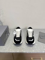 男码+10 Hogan 霍根 25Ss早春新款 情侣款 运动鞋 休闲鞋 新品86Er系列H671运动休闲鞋复古时尚厚底鞋，以经典而不失时尚的设计演绎品牌风格，纪