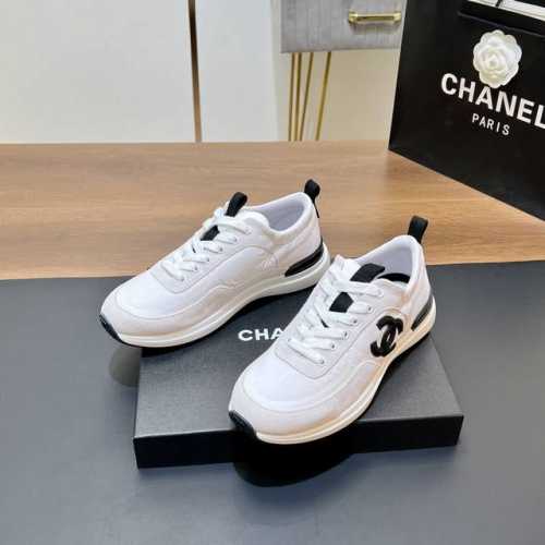顶级版本 Chane*｜小香经典款爆款休闲运动鞋 香奶奶家运动鞋向来不缺吸引力 但这款最近刷爆各种社交平台 随便一搜都是 虽说每年都会改版延伸 但惊喜感从来没少