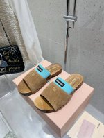 高品质出厂 包含一双半袜 miumiu*2025ss缪缪春夏新款平底小牛皮凉鞋拖鞋zp开发 原版拆卸，细节对版秒杀市面普通版本，miumiu真的太少女啦！皮质超