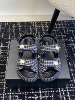 代购级 CHANEL 25ss 春夏沙滩拖鞋 凉鞋 系列 香奈儿 国内国外专柜断货王，找遍国内专柜心心念念终于到手第一眼开箱看到实物让我太惊讶了，太喜欢了呼吁闺
