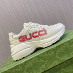 Gucci 顶级版本 老爹鞋最新配色GG情侣款老爹鞋，近几年一直火爆；新色更新不断；明星 网红 直播等必定种草打call经典时尚风格，皮面做旧、5D绘图打印；混