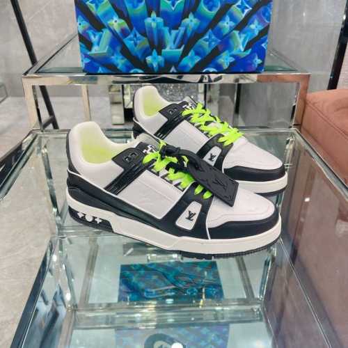 顶级版本 上线男款39-44 45.46 Virgil Abloh 向篮球鞋设计汲取灵感，推出标志性 LV Trainer 运动鞋，经典的花纹富含着整体的特性，