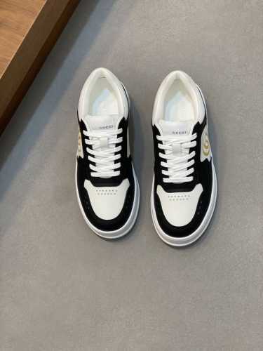 G家 顶级 -Size ：38-44 38 45可订做Gucci 古奇高端品质 原单-鞋面：纳帕小牛皮、荔纹小牛皮、电脑刺绣品牌图腾-内里：水染牛皮-大底：超轻