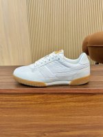 出厂价 汤姆 TOM FORD 美国时尚轻奢2025爆款款size：39-45TOM FORD来自欧美品牌，贸易原单，国内罕见，不易撞款 春夏穿到秋冬，跨越温差