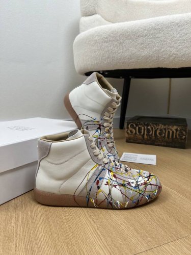 高版本涂鸦情侣款Maison Margiela *马吉拉 20252025春夏新品 专柜新款中帮涂鸦德训运动鞋系列～MM6马吉拉经典阿甘复古休闲运动鞋 四季可穿
