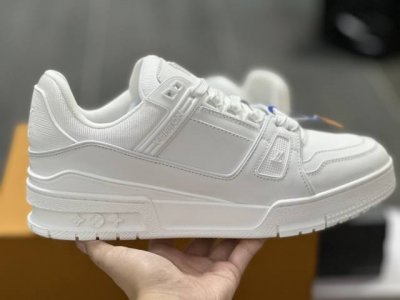 橙子出厂价 Louis Vuitton 路易威登 Lv Trainer 运动鞋板鞋 纯白 休闲复古篮球鞋 情侣款 男女同款 码数：35-45