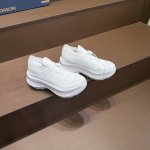 cdg X Salomonp400萨洛蒙新款 厚底增高黑白休闲鞋，上脚舒适柔软；即增高又显腿长身材比例非常完美搭配独家复刻对版工艺 顶级品质 进口订制高密度飞织