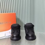 顶级品质Dior X Levis Hamilton 2025早春联名老爹鞋迪奥与汉密尔顿合作推出了以运动为中心的生活方式胶囊系列，时尚潮流明星款超级百搭舒适百原