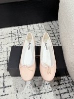380 repetto 小众潮牌 25/ 春夏新款Cendrillon 漆皮芭蕾平底鞋 金泫雅同款 只要平时喜欢穿芭蕾鞋 芭蕾鞋控的 宝子们，你们完全可以闭眼去