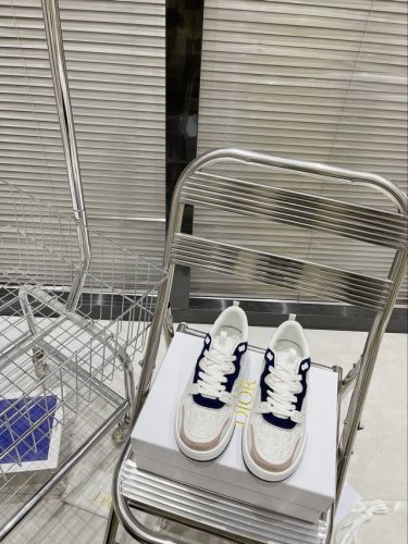 男+10 顶级版本 Dior迪奥23Ss One系列 小白鞋 情侣款 休闲 运动鞋 板鞋 原版购入开发 做货 本季新款 Dior One 运动鞋时尚现代，彰显