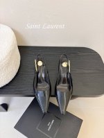 独家爆品 Saint Lauren* 小金条高跟鞋依日延续以往的高级和优雅ysl 小金条鞋跟真的太好看啦！ Saint Laurent 方形尖头露跟高跟鞋小金条