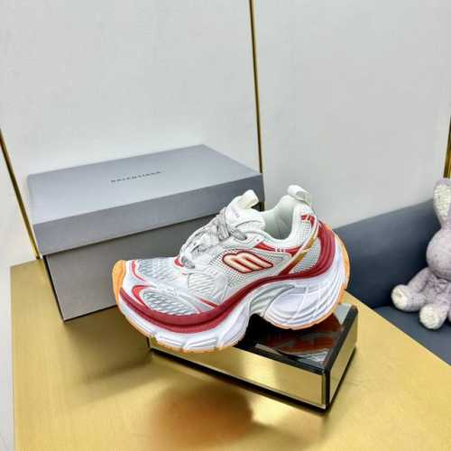 出厂价 巴黎世家十二代新款10Xl Balenciaga 10Xl 纯原版本强势出货 重工打造 所有配件均通过定做出产正品裁片 正确字体电绣 粗细、位置、大小正
