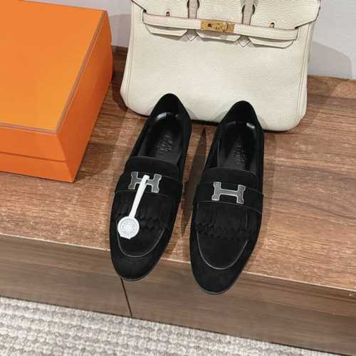 Hermes 爱马仕 经典paris 乐福鞋 H家经典代表作 时尚又百搭 超级舒服 每个细节都做到极致 原版套楦 独家私模h扣纯钢五金 原版私模真皮注塑大底 S
