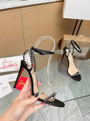 Christianlouboutin路铂廷 Cl红底鞋‖ 全球限量！来自拉斯维加斯的祝福灵感来自拉斯维加斯的炫彩霓虹 手工制作，精致工艺收藏级作品 绝对吸睛的存