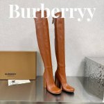 高端版本出厂价 Burberryy 博柏利 博柏利 最新独家推出圆头徽标粗跟弹力长靴 Burberry博柏利英国奢侈品牌，原版1:1复制，贴身弹力及膝靴，设计圆