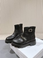 顶级经典靴，秋冬全新系列d-Major系列马丁靴 靴筒饰有“Christian Dior”标志 踝部以科技面料饰带环绕，搭配黄铜饰环 原版进口牛皮材质面料 羊皮