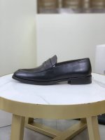 工厂价 真皮大底 Berluti 布鲁提 2024新款来袭 进口牛皮材质纯手工重复擦色改色制成 内里垫脚进口精选小牛皮制作 品牌logo双色 真皮 大底 鞋底鲜