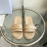 Dior迪奥2024新品cd织带魔术贴厚底凉拖鞋 顶级品质 这款 Dio R Evolution 凉拖是二零二四秋季成衣系列的新款单品，来自 Diorivier