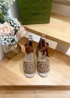 Gucci 古奇 25Ss 早春水钻gg字母图案装饰园头古奇草编新款坡跟渔夫鞋 牛仔布鞋面，官网同步， 永不过时，超级舒适， 四季都可以穿，上脚轻便 经典水钻l