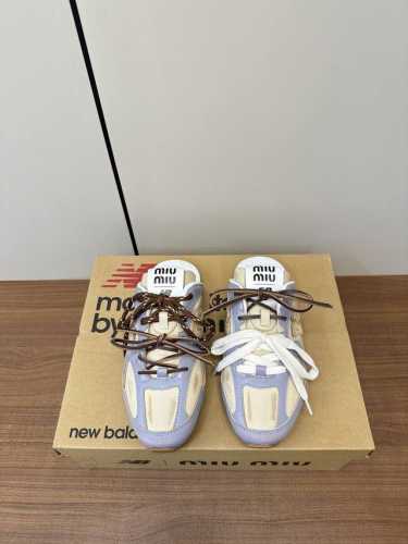 miumiu X New Balance 联名款Nb时尚半拖！P390 miu Miu 缪缪大秀上爆出的这双与New Balance 新百伦联名款运动 球鞋 后