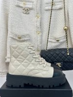 厂价 Chane* ｜小香经典秋冬 双c厚底菱格松糕机车短靴 鞋面采用进口小牛皮 内里垫脚均为羊皮 原版开模橡胶成型大底！ 底高:5Cm 码数:35-39 40