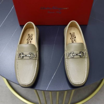 出厂价： 牛里 品牌：菲拉格慕ferragamo 标准码：男码38 44 45定制 等级：官网同款 材料：原版进口牛皮面牛皮里 原版耐磨轻便大底 款式类别：男士