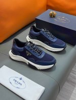 商品名称：Prada 普拉达正规码数: 38-44 休闲鞋商品材料：精选 牛皮鞋面，柔软羊皮垫脚，原厂特供大底