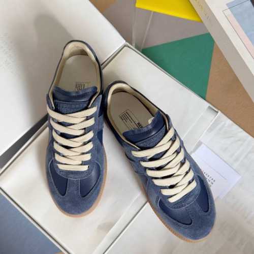 顶级版本：情侣款 Maisonmargiela Mm6 马吉拉 情侣款 德训鞋 休闲 运动鞋 原版购入开发 做货 鬼才设计师品牌，一个轻奢品牌 这一款德国训练鞋