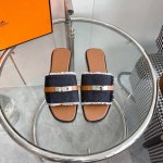 平底 粗跟 Hermes 爱马仕24新品h家kelly扣流苏牛仔布拖鞋 顶级品质 原版开模kelly扣 鞋面：原版一致小牛皮拼牛仔布 羊皮内里 进口真皮大底 平